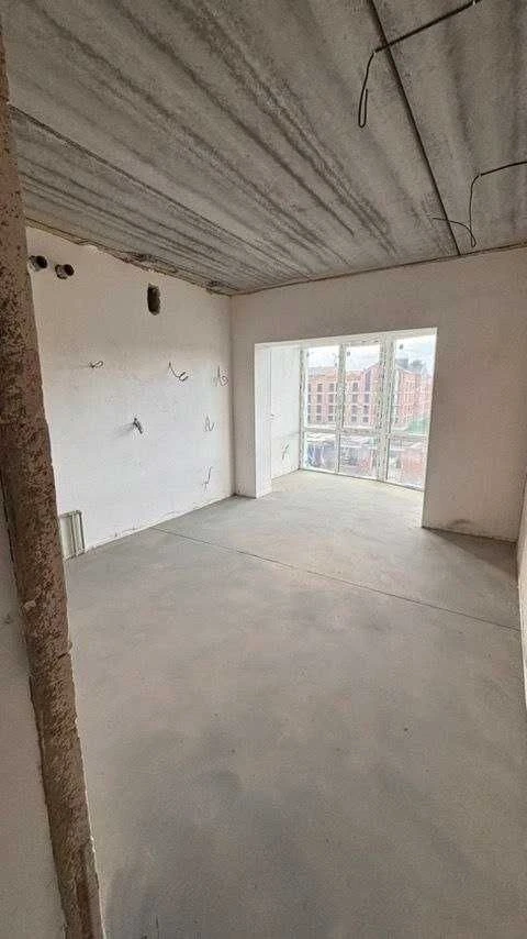 Spacious 3-room apartment 85 m². Partial renovation + warm floor. GAS