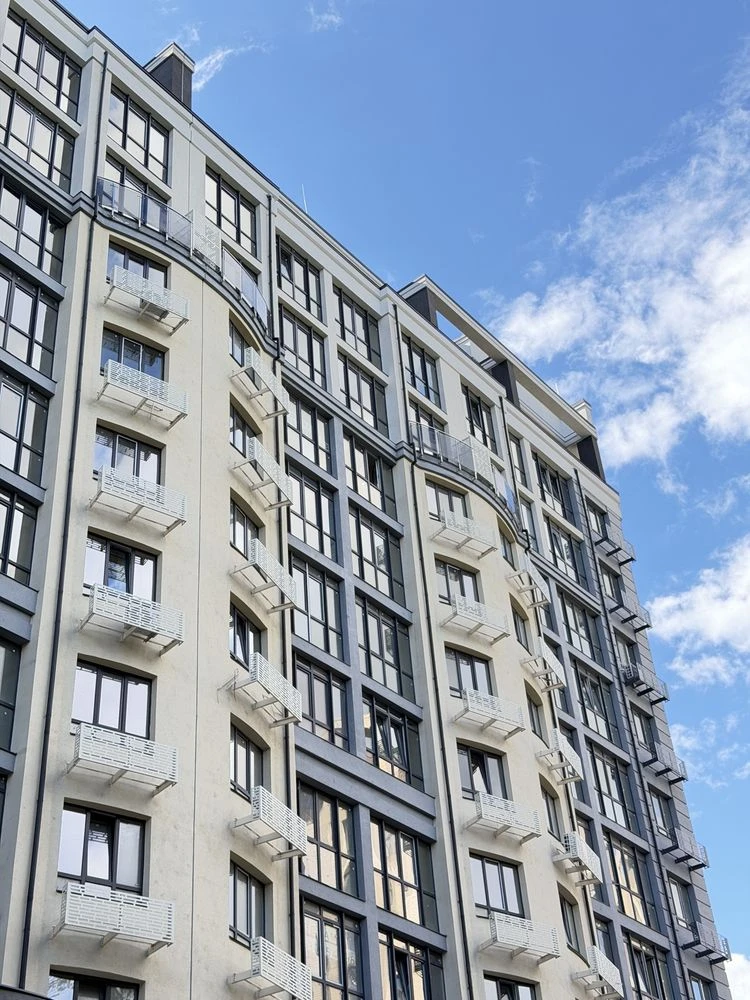 Срочно! 2-комнатная квартира в ЖК бизнес-класса. Центр города.