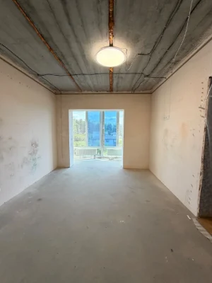 SELLING! Euro-3 room apartment with partial renovation!