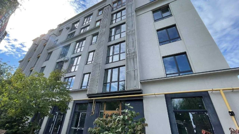 Продам 1к квартиру 33.53кв.м ЖК Бургундія Ірпінь район Синер