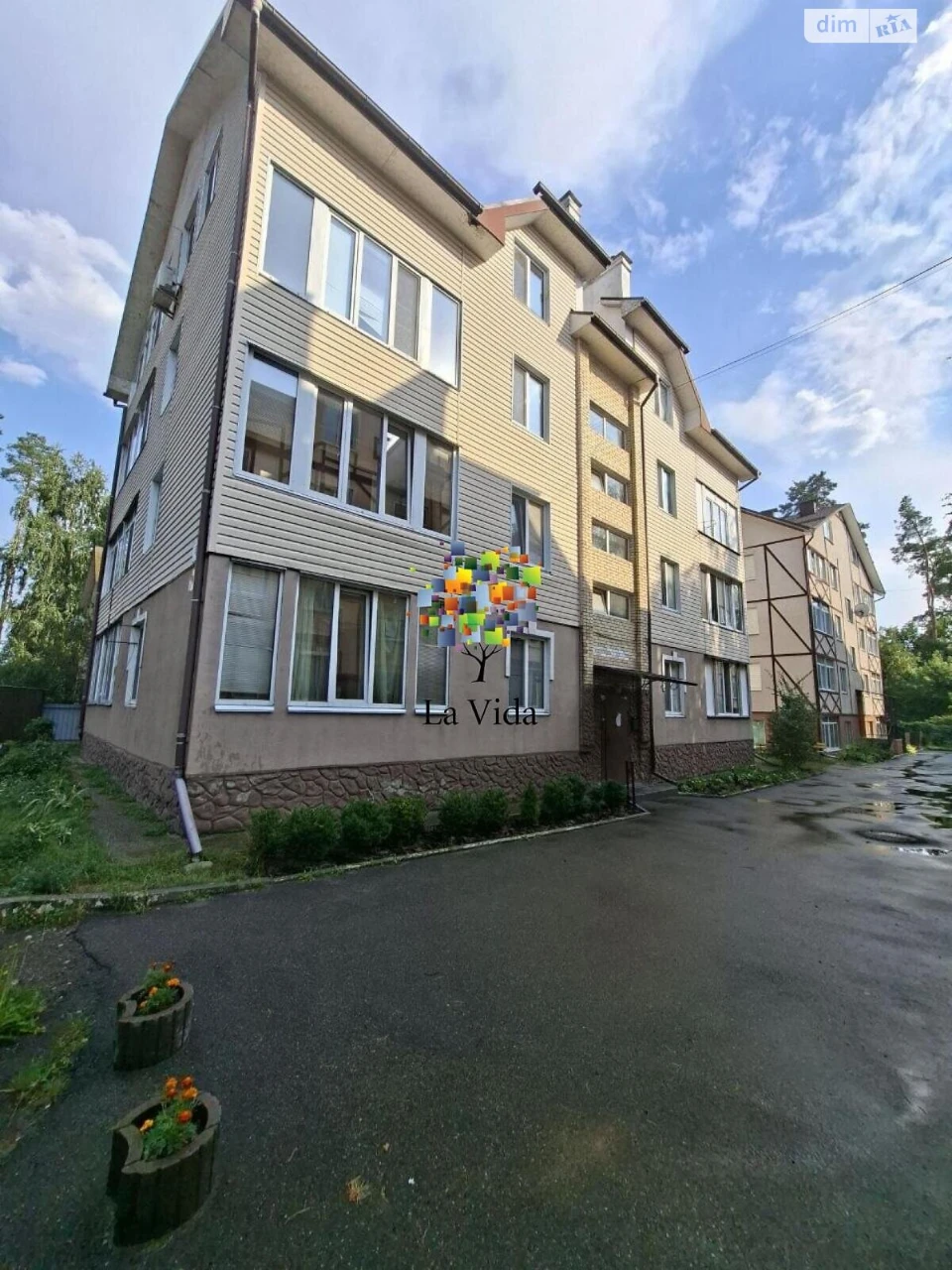 Apartment for Sale in Romaniwka