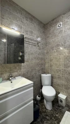 Full 1-bedroom apartment. Gas heating