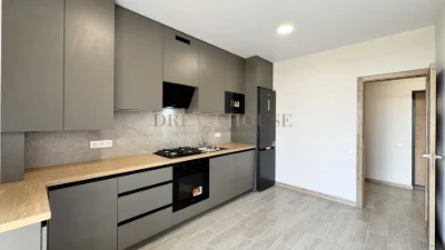 Synergy City. Full 1-bedroom apartment with a dressing area