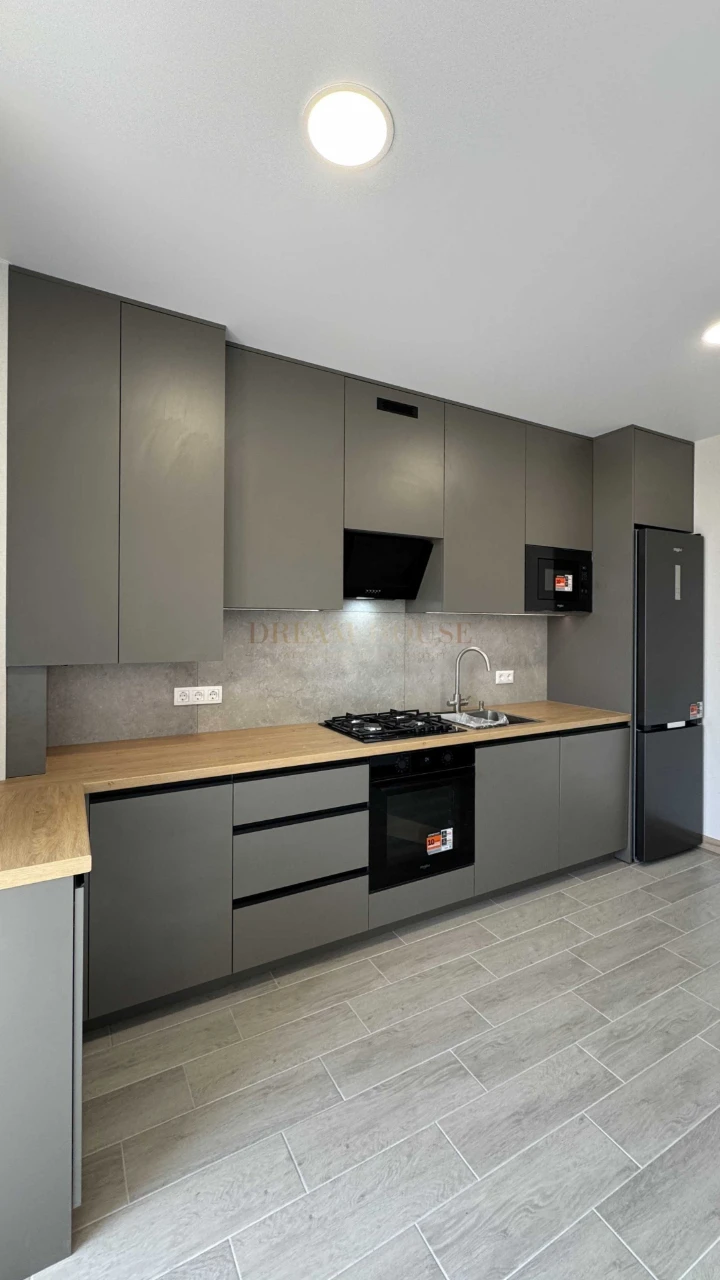 Synergy City. Full 1-bedroom apartment with a dressing area