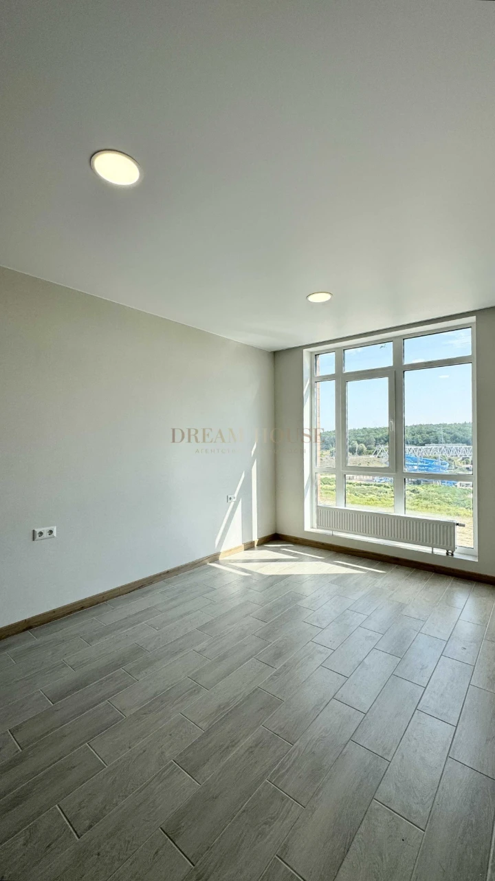 Synergy City. Full 1-bedroom apartment with a dressing area