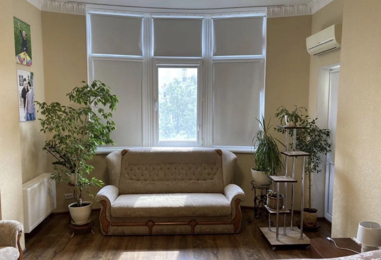 For sale, spacious 2-bedroom apartment 90m2 with renovation in Irpin