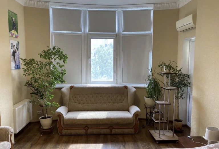 For sale, spacious 2-bedroom apartment 90m2 with renovation in Irpin