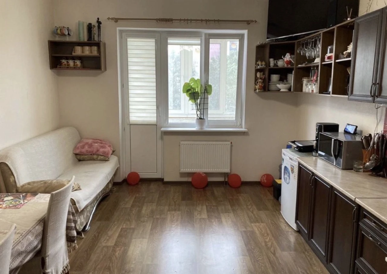 For sale, spacious 2-bedroom apartment 90m2 with renovation in Irpin