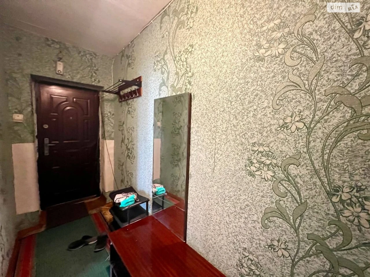 Apartment for Sale - Romanivka