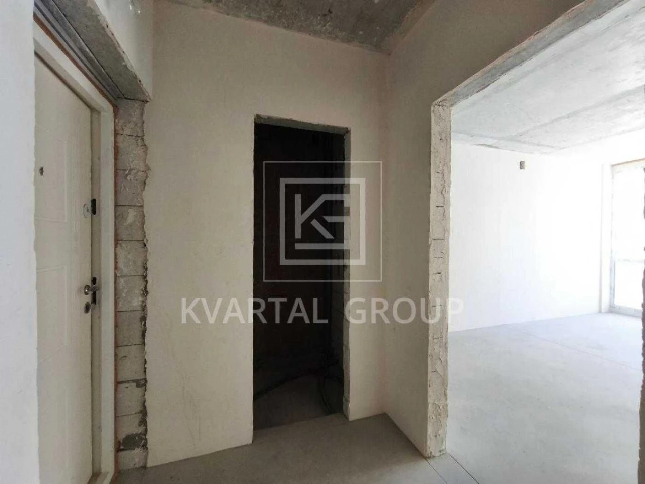 Sale of a 3-bedroom apartment in residential complex "Central 2" with maximum