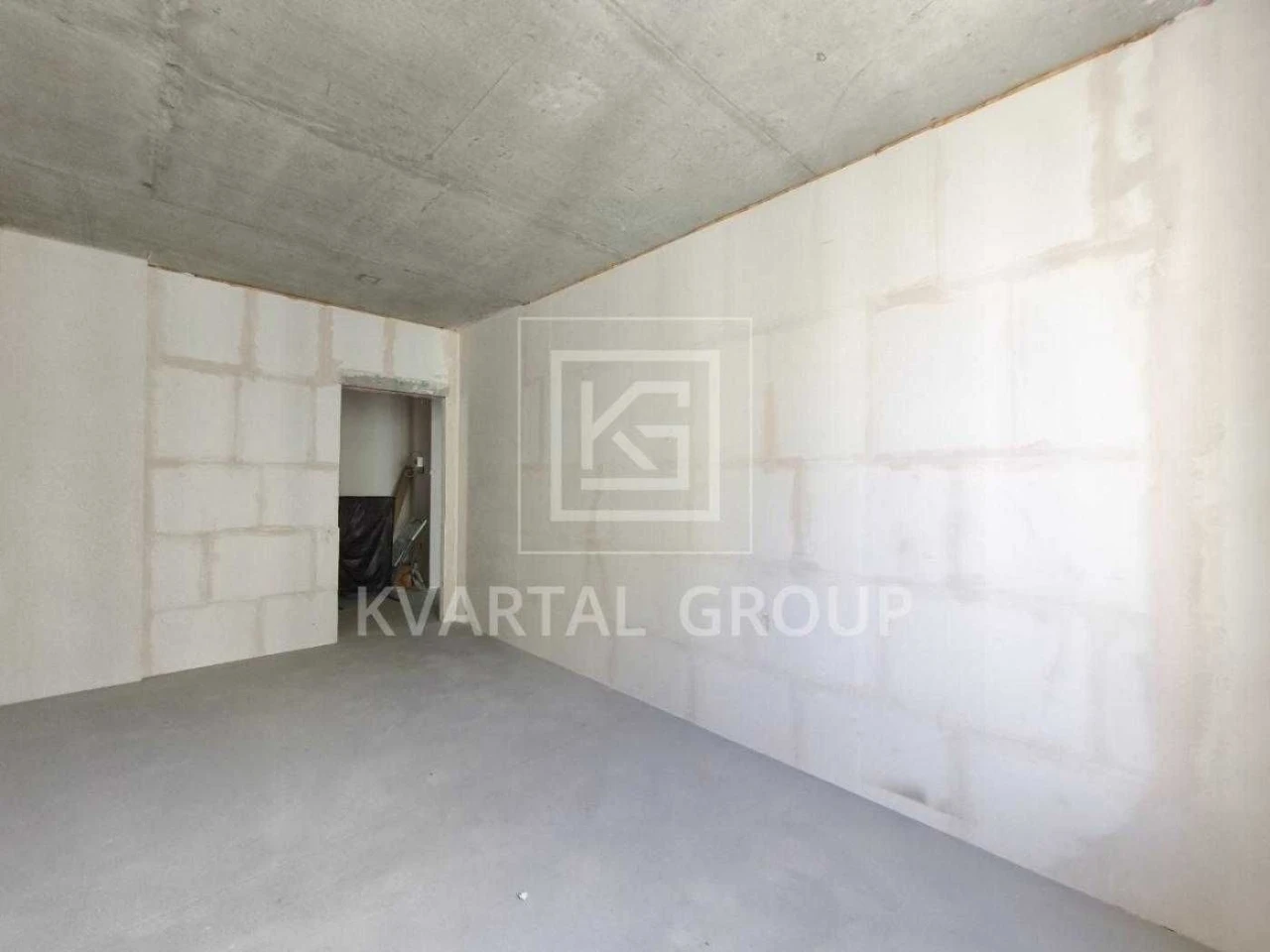 Sale of a 3-bedroom apartment in residential complex "Central 2" with maximum