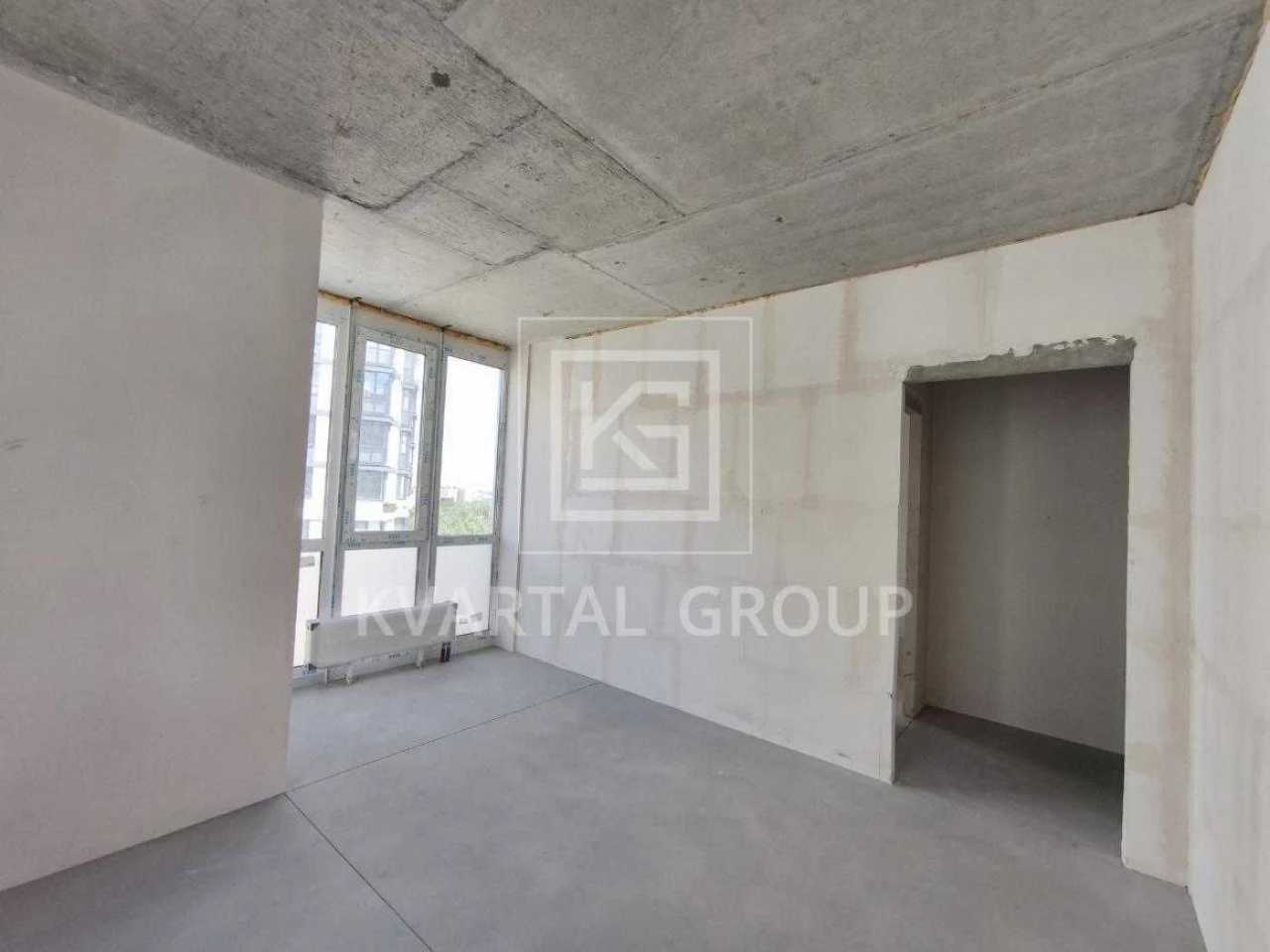 Sale of a 3-bedroom apartment in residential complex "Central 2" with maximum