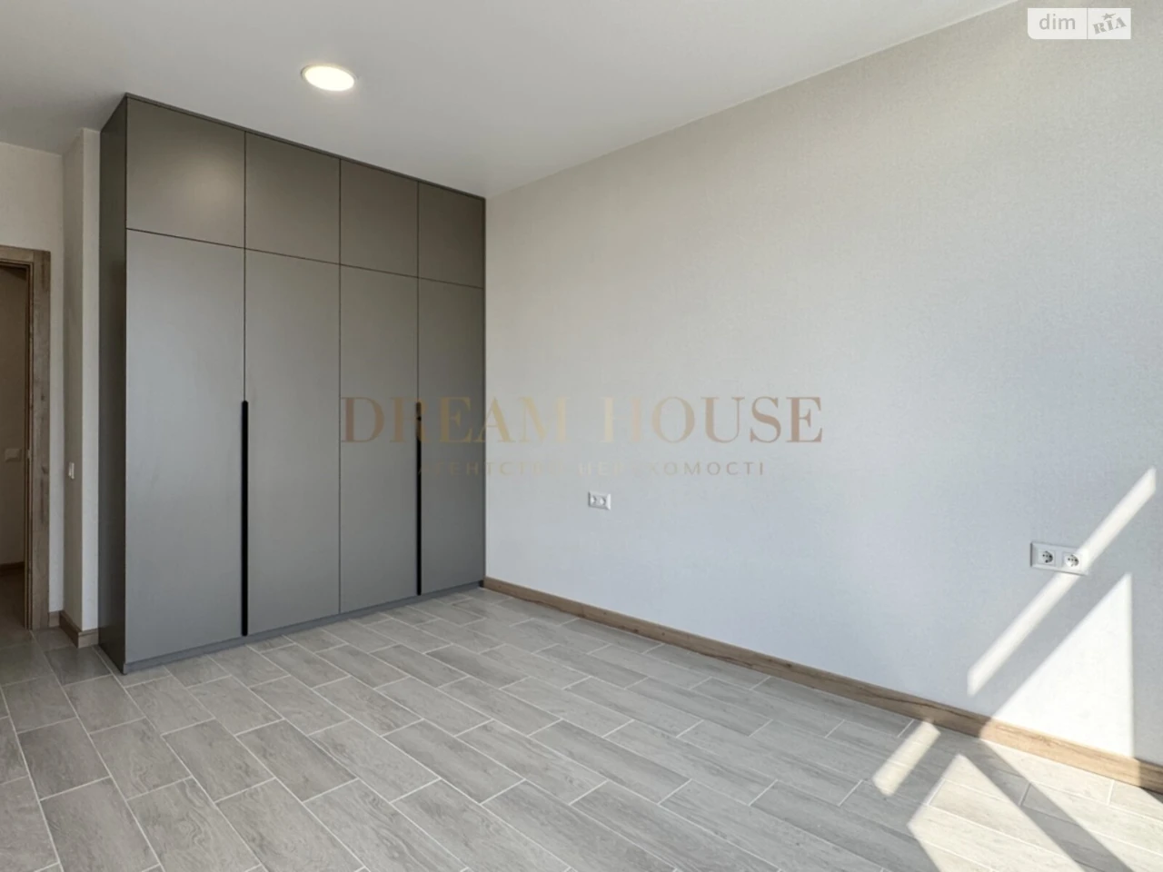 Sale Apartment