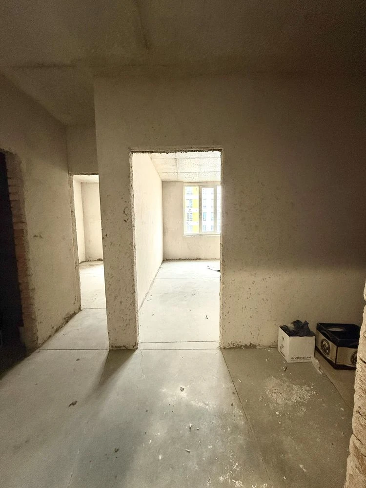 Fully furnished 1-bedroom apartment in Zhadom, in a Habited Building! To Kyiv