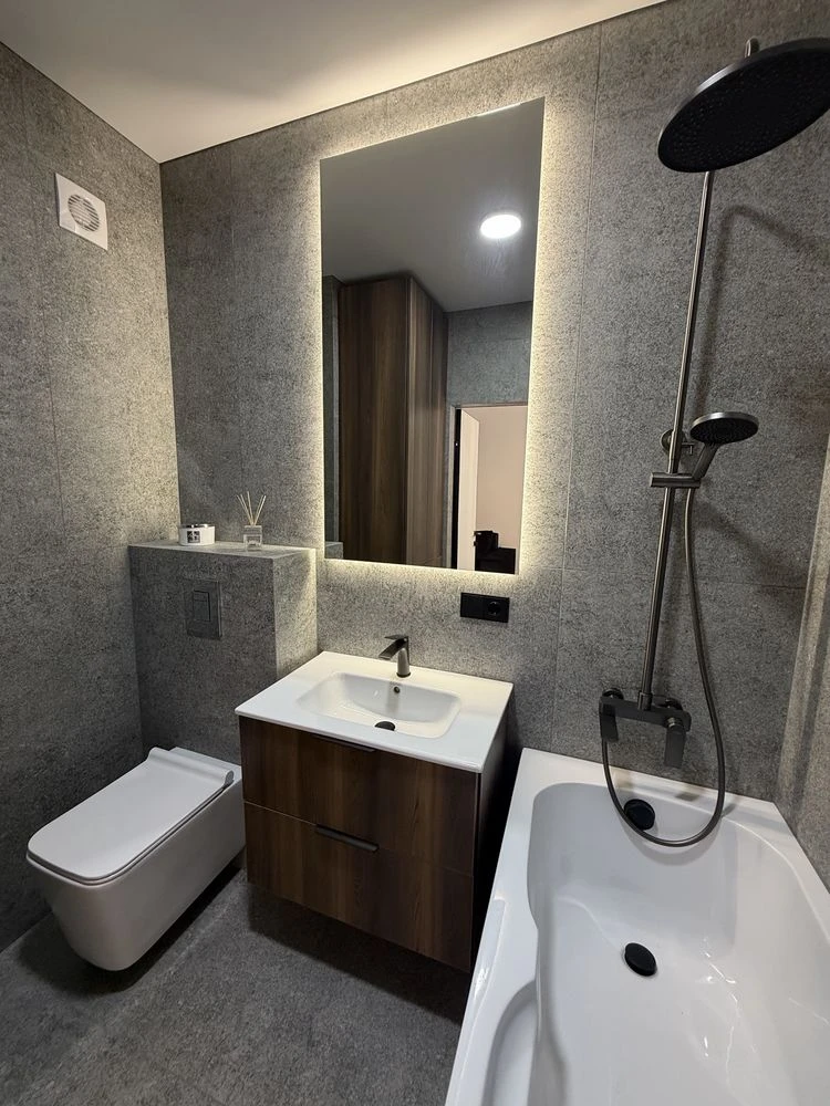 1-bedroom apartment with a kitchen of 24 m2! Central Park! New renovation