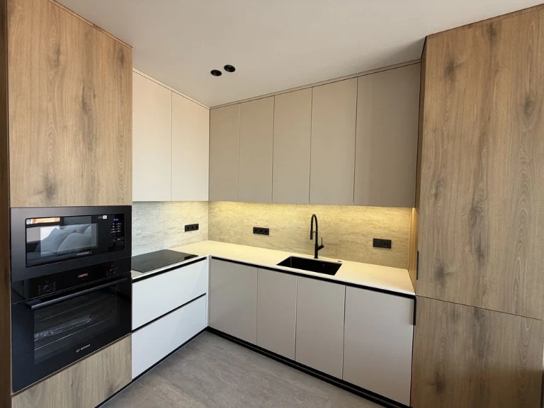 1-bedroom apartment with modern renovation in "Central 2" residential complex