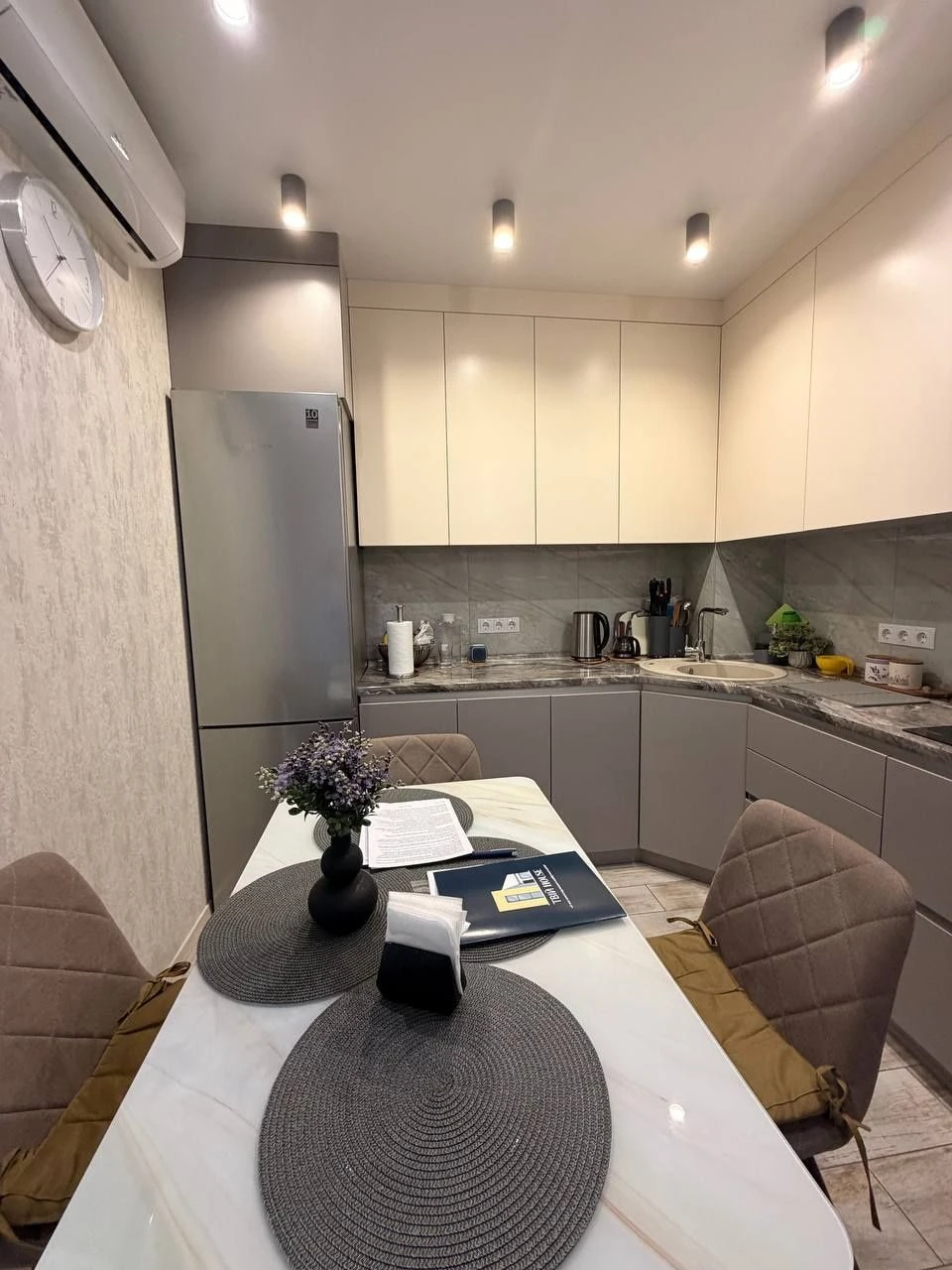 Apartment for Sale, Central Park Area