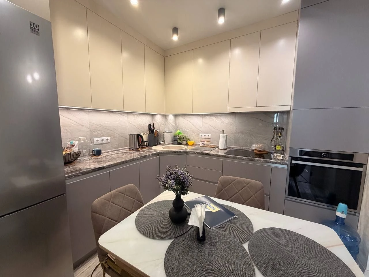 Apartment for Sale, Central Park Area