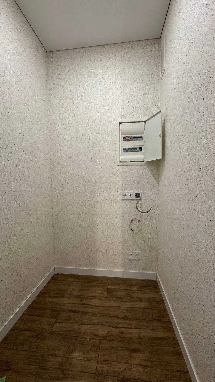 Great two-bedroom apartment in the Synercity residential complex!