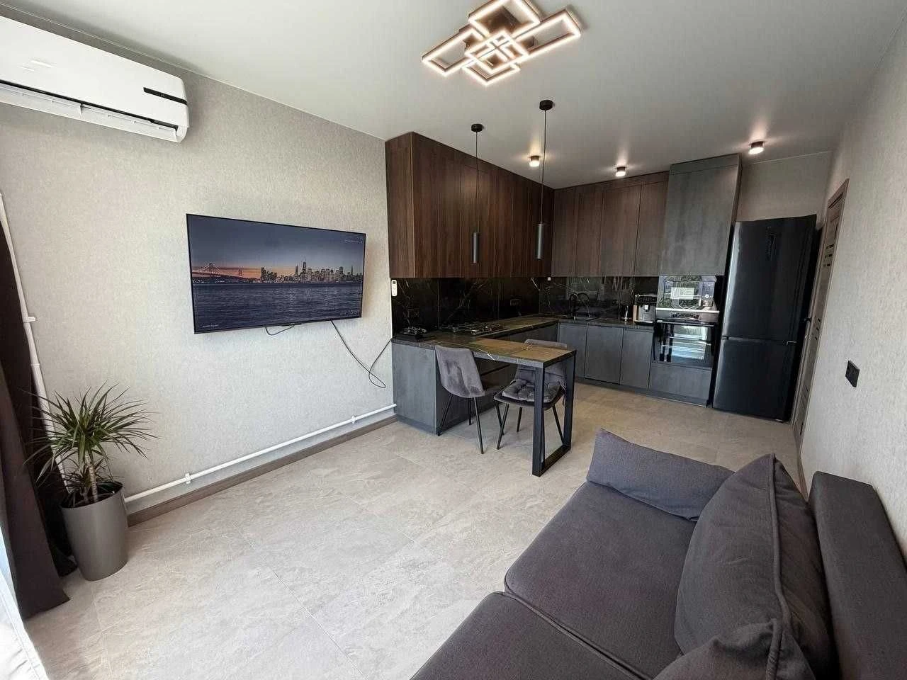 2-bedroom apartment, 60 sq m with elegant renovation in the heart of Irpin