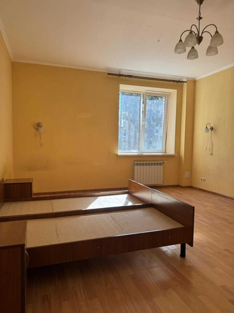 ПРОДАЖ! Простора 3-кімнатна квартира 103 м² — під ремонт, з