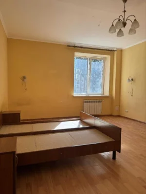 ПРОДАЖ! Простора 3-кімнатна квартира 103 м² — під ремонт, з
