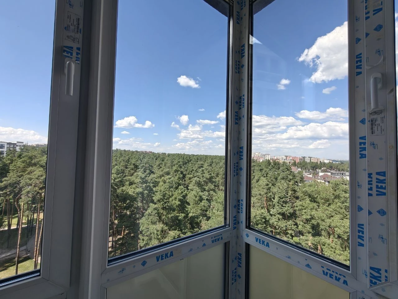 2-room apartment with a view of Central Park! NO commission!