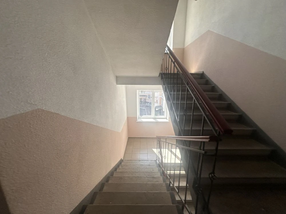 Exclusive apartment in Irpin with renovation, gas, minimum