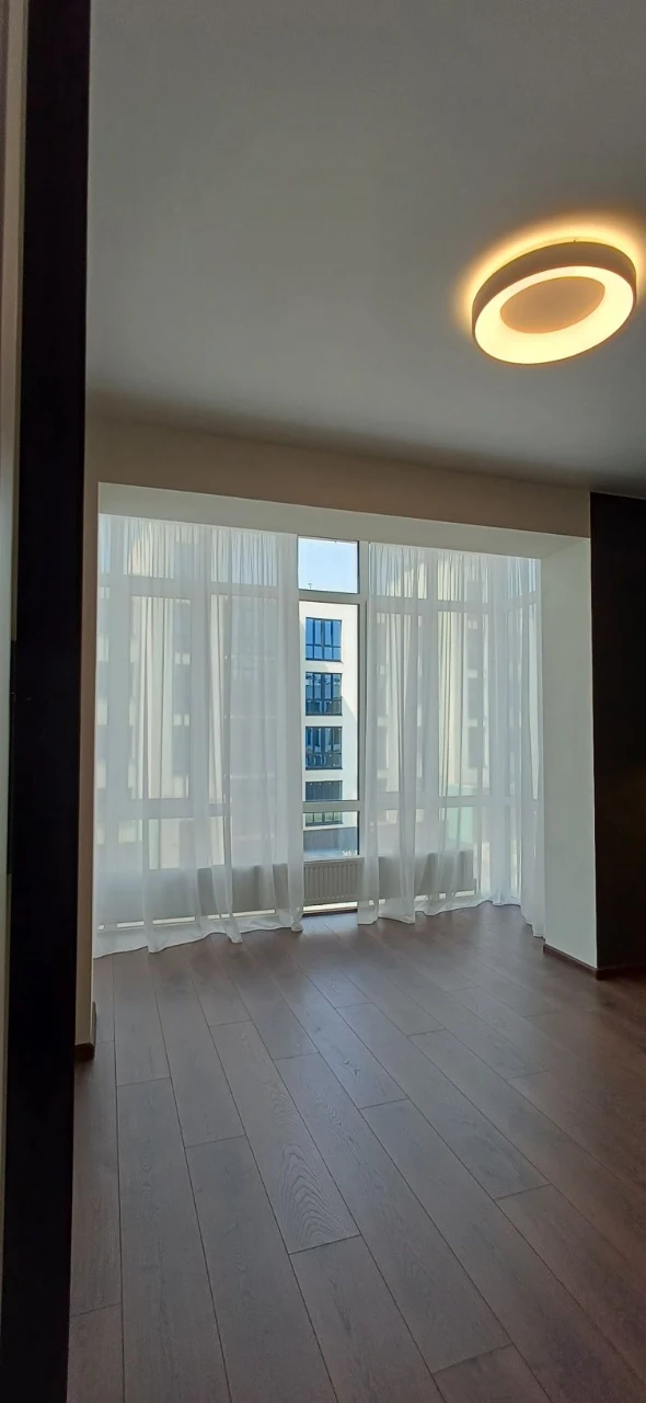 1-room apartment with new renovation, furniture and closet
