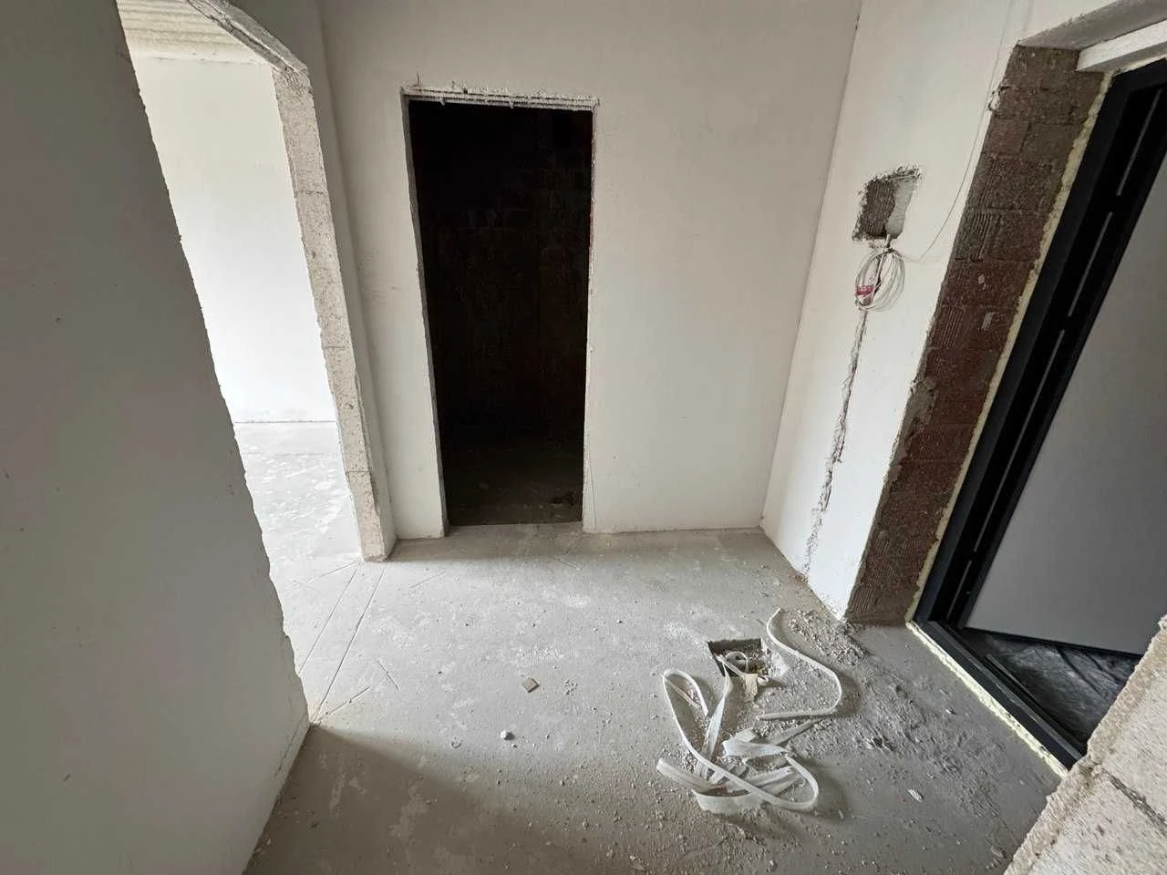 Apartment in ЖК Бургундія 3! Spacious 1-bedroom apartment with balcony!