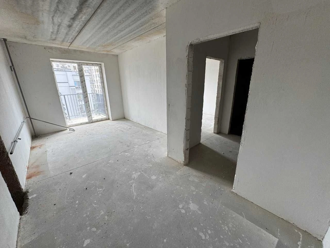 Apartment in ЖК Бургундія 3! Spacious 1-bedroom apartment with balcony!