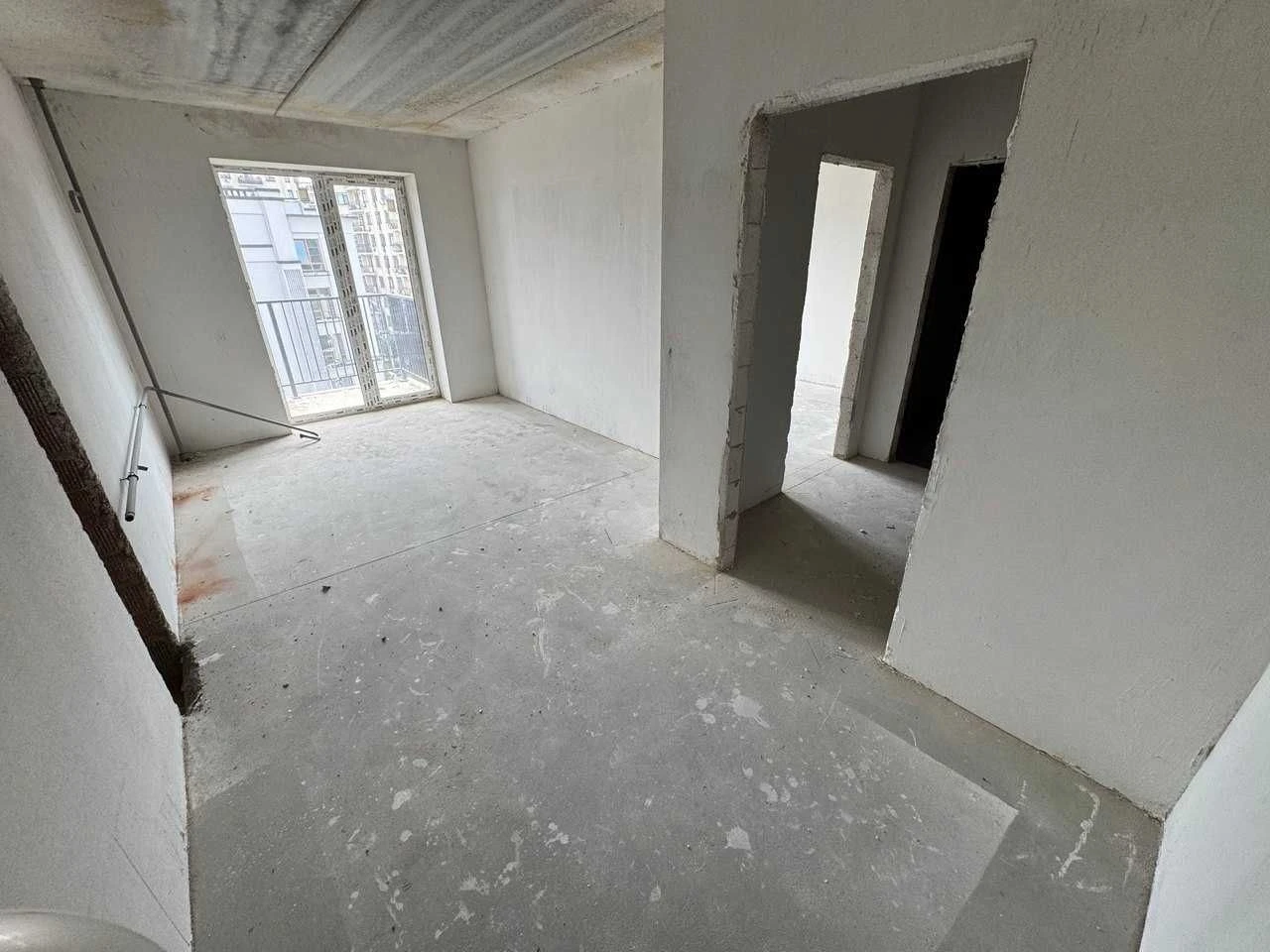 Apartment in ЖК Бургундія 3! Spacious 1-bedroom apartment with balcony!
