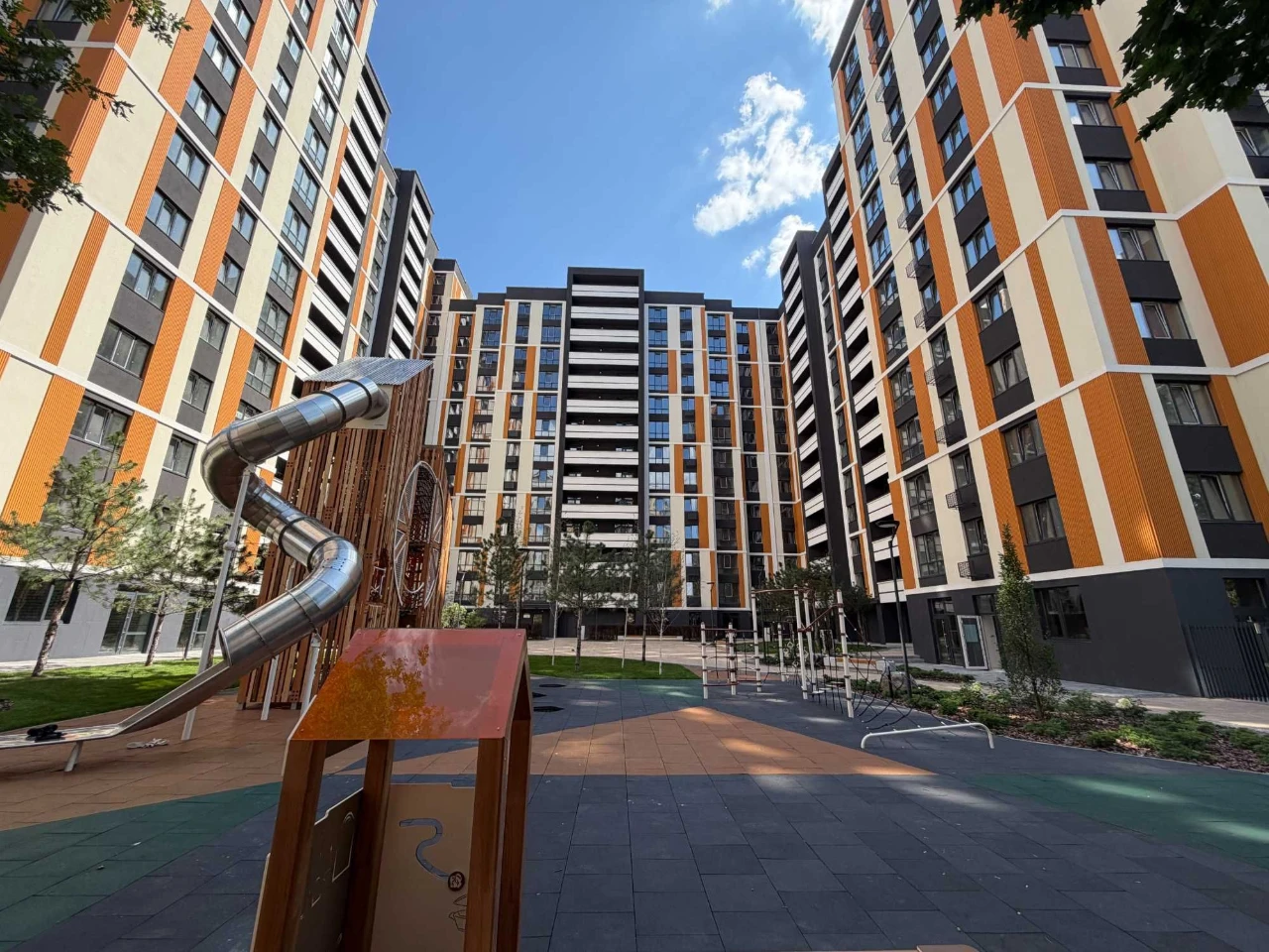 Продажа 1-комнатной квартиры в ЖК "Фаворит Premium" в центре Ирпеня