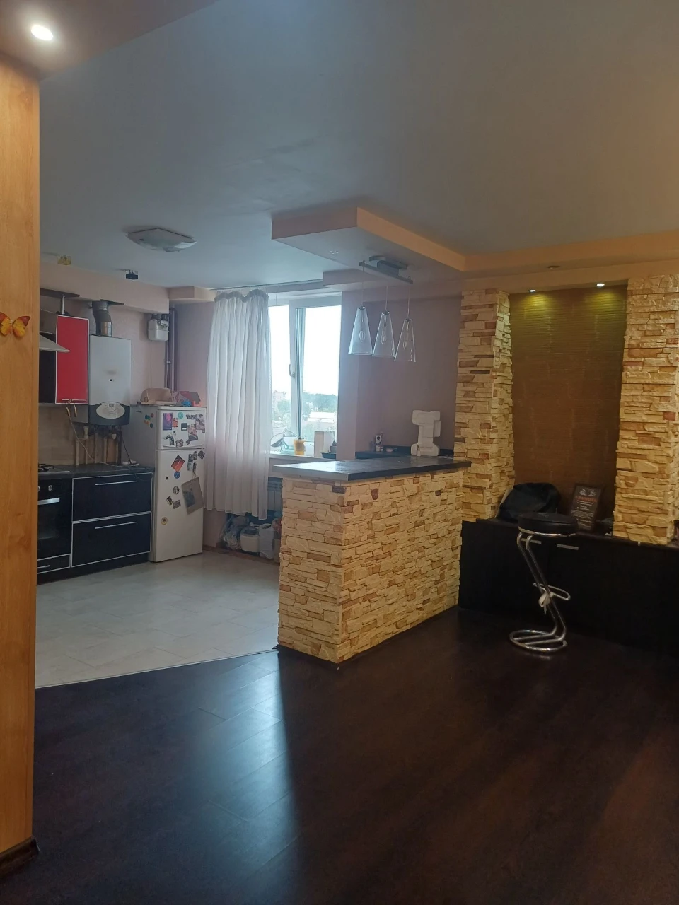 3-кімнатна квартира з ремонтом у центрі міста! 90 кв.м.
