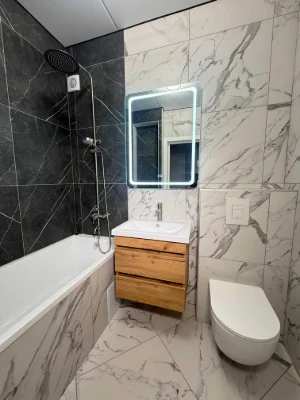 Apartment in IBC complex. One-bedroom apartment renovated. Gas. State programs available.