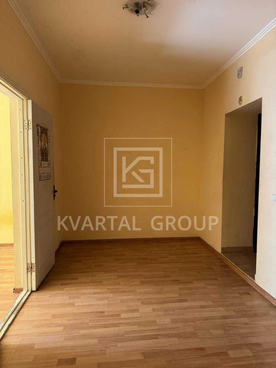Sale of a spacious 3-room apartment with renovation 103m2/Without commission/D