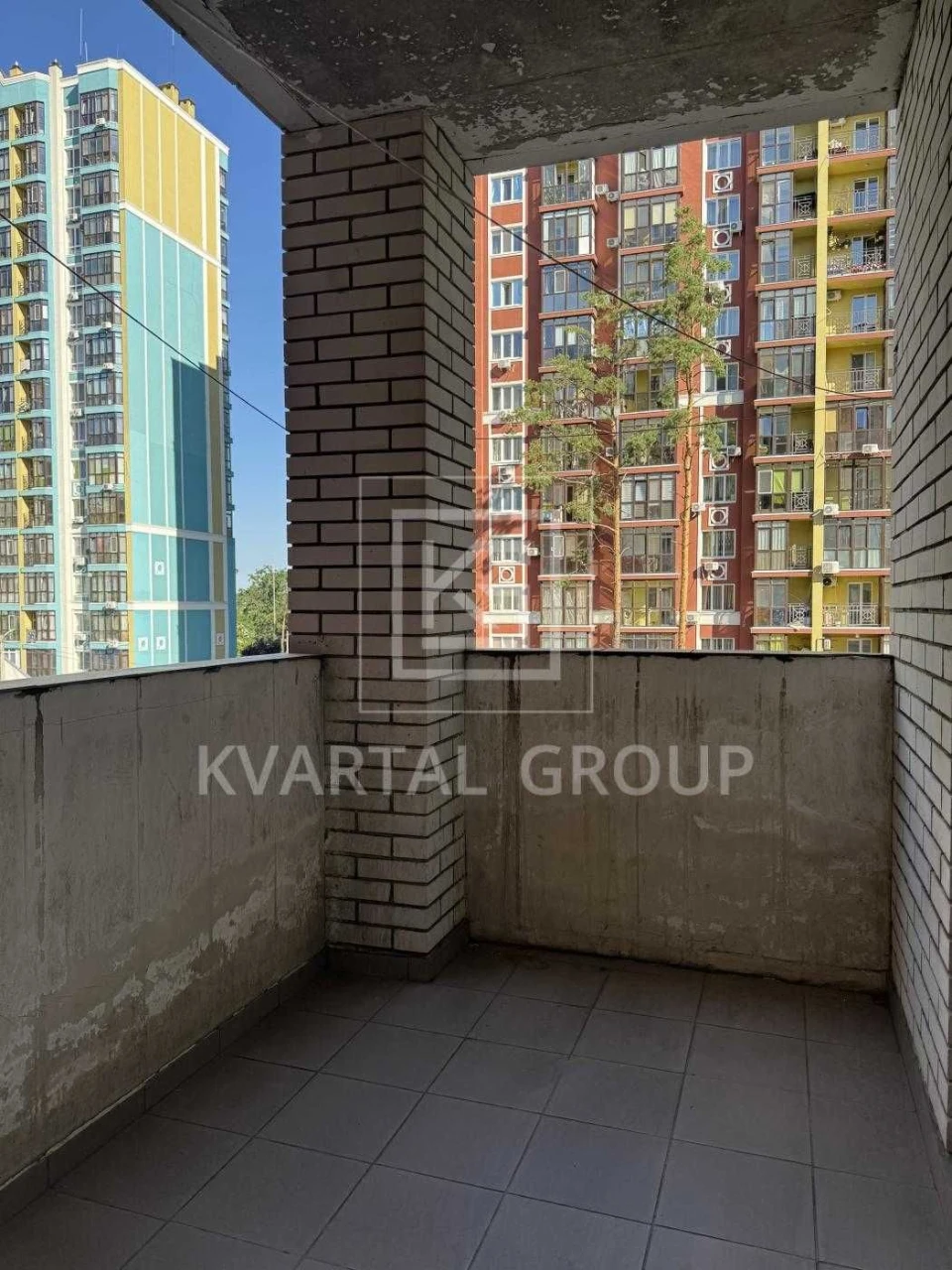 Sale of a spacious 3-room apartment with renovation 103m2/Without commission/D