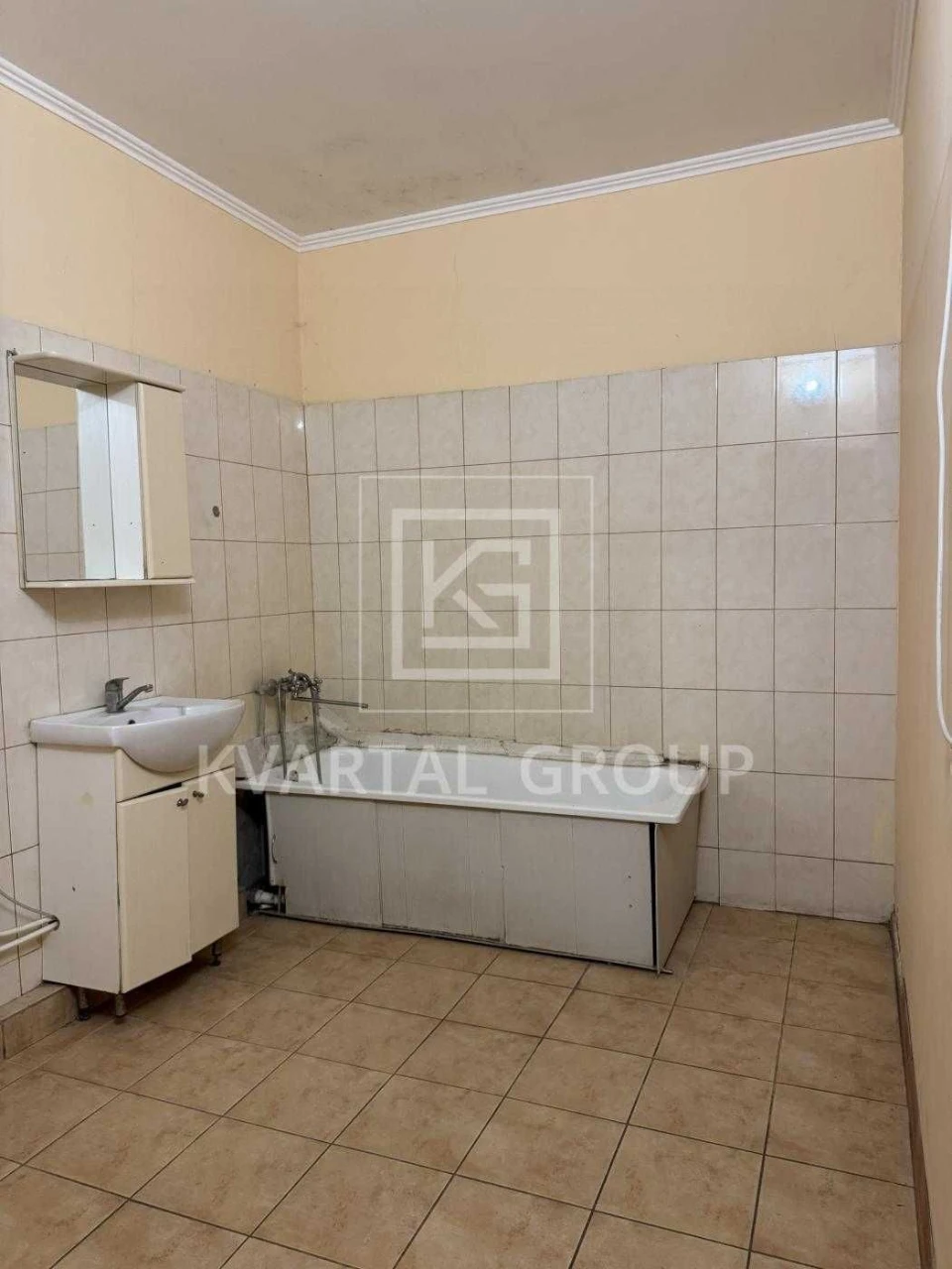 Sale of a spacious 3-room apartment with renovation 103m2/Without commission/D