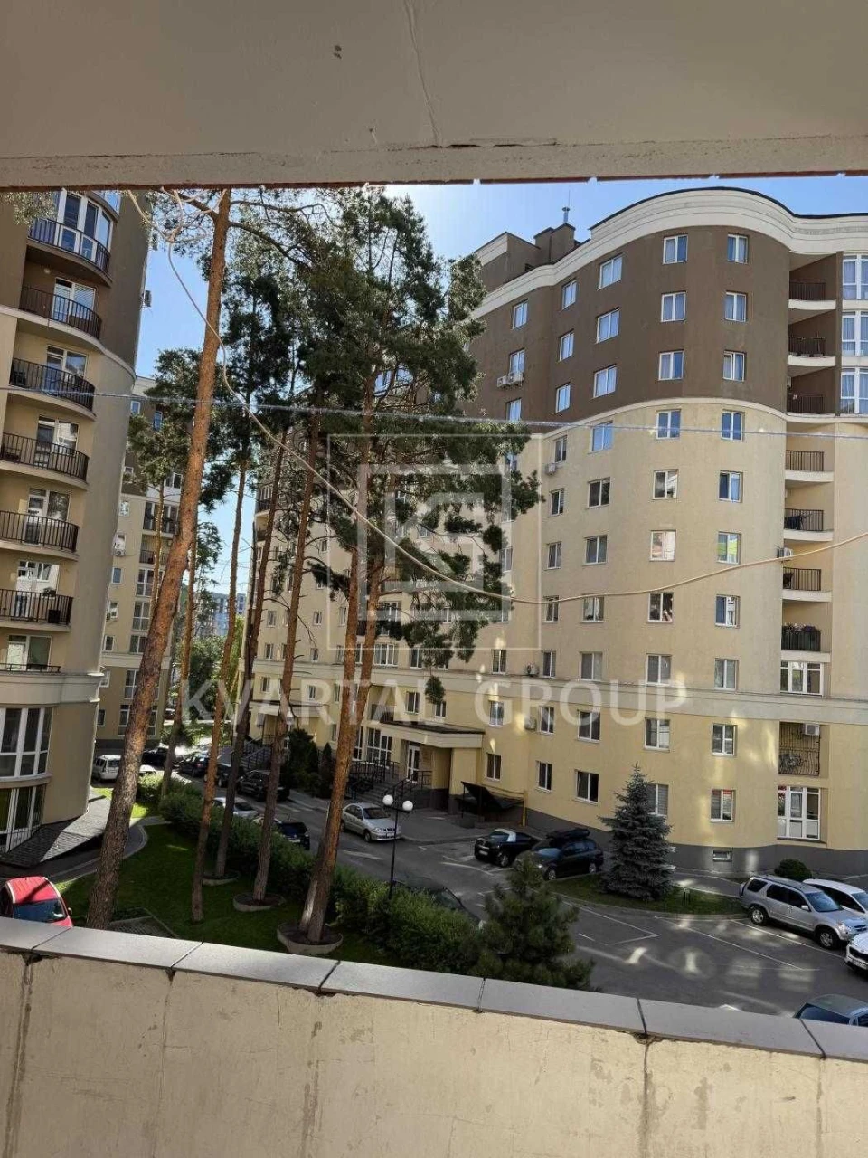Sale of a spacious 3-room apartment with renovation 103m2/Without commission/D