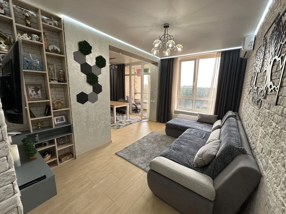 Apartment for sale in Irpin, renovated with furniture