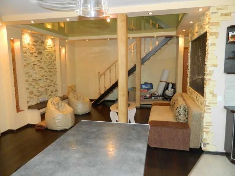 3-room apartment renovated! Central part of the city, gas. Without