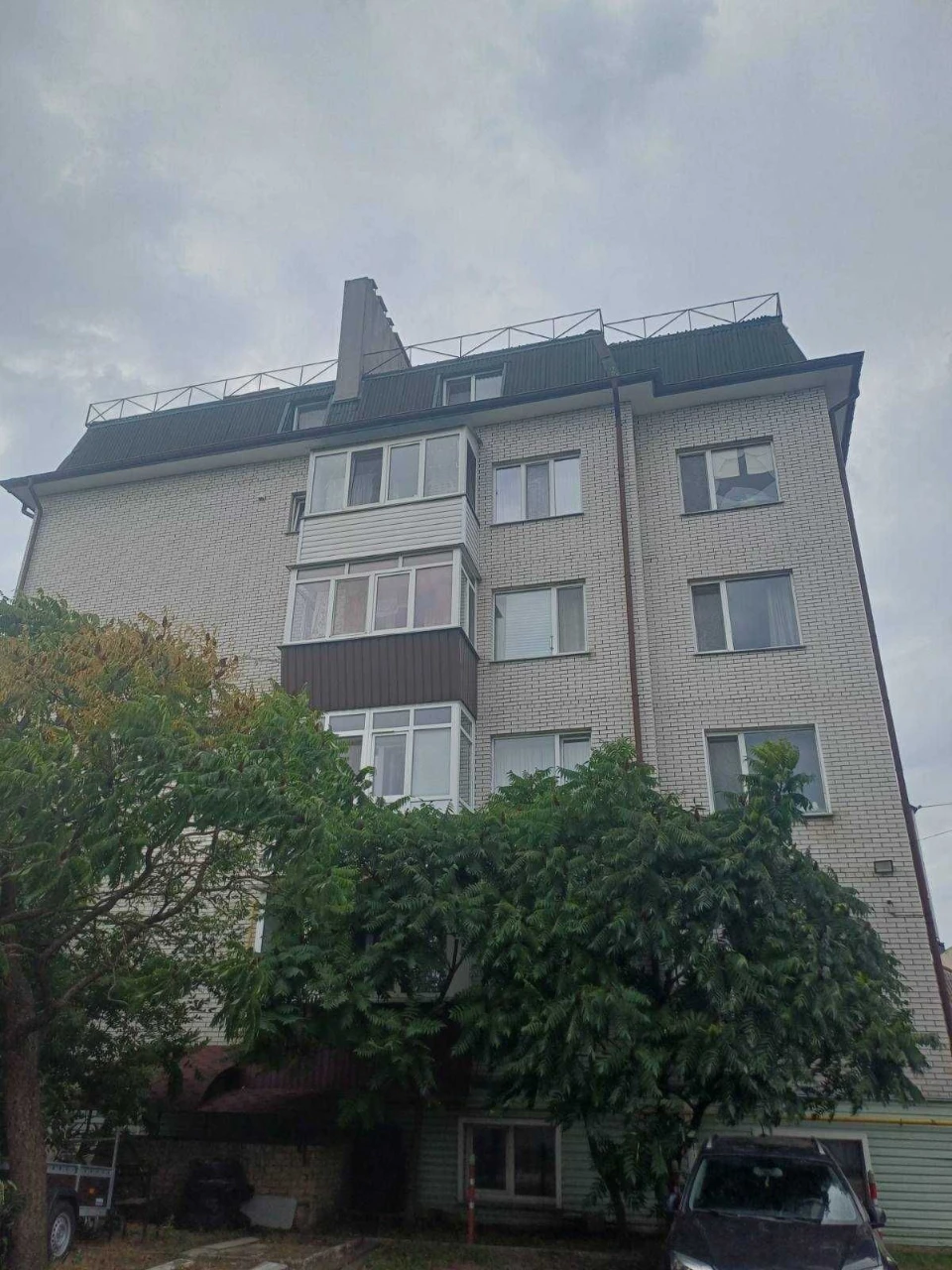 3-room apartment renovated! Central part of the city, gas. Without