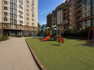 Однокімнатна квартира з новим ремонтом. Центральний парк
