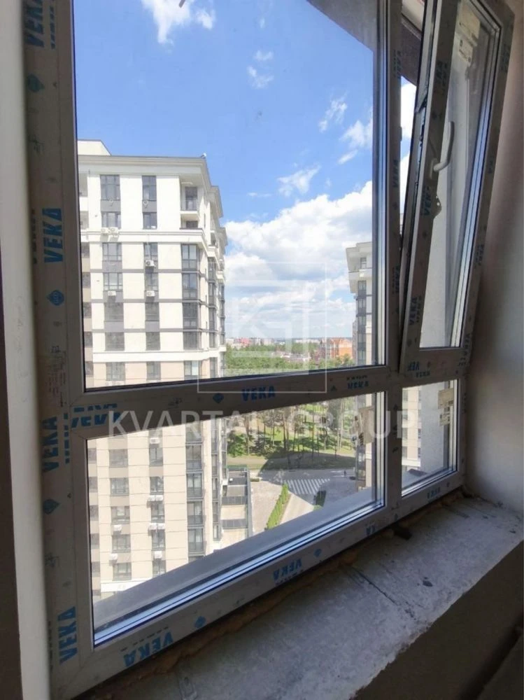 Spacious 3-bedroom apartment in ЖК Центральний 2! No commission!