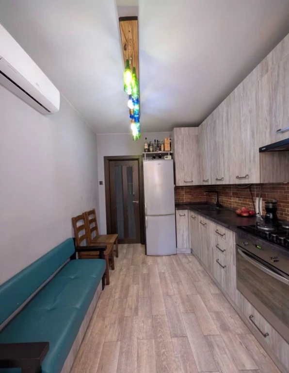 Apartment with renovation. 2% Developed area