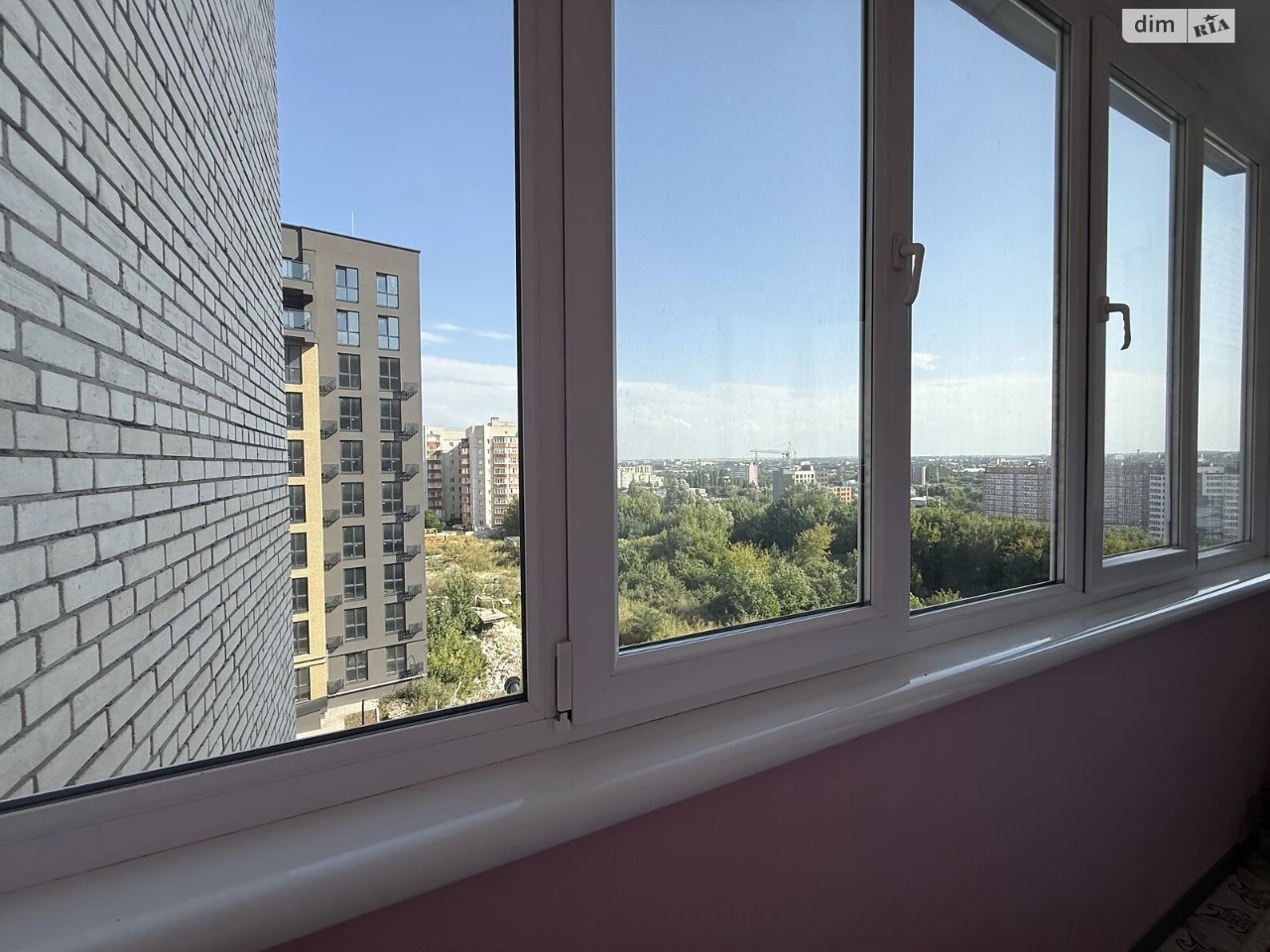 Продаж Квартира Виставка