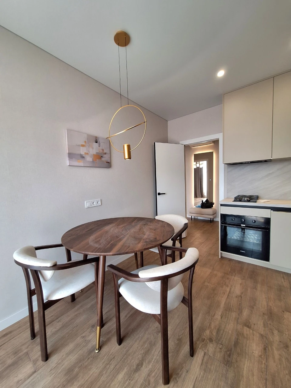 Apartment for Sale: 2-bedroom, 61m2, Designer Renovation! Irpin