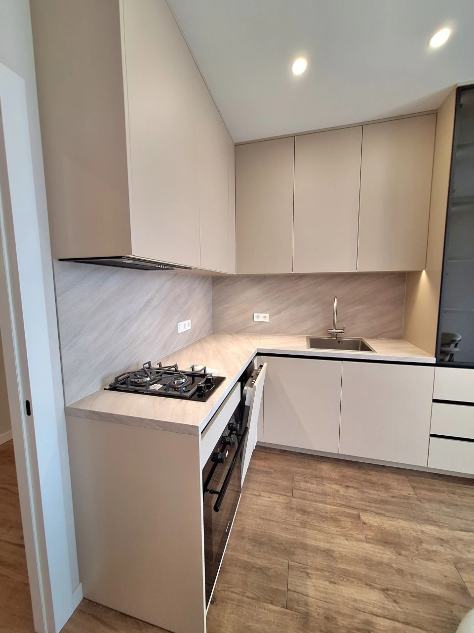 Apartment for Sale: 2-bedroom, 61m2, Designer Renovation! Irpin