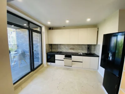 COMMISSION-FREE, Renovated Apartment, ЖК Ютландія 1, Center