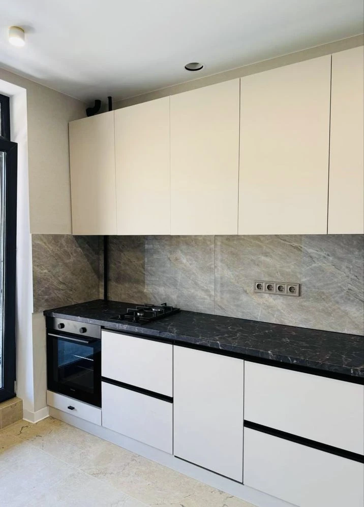 COMMISSION-FREE, Renovated Apartment, ЖК Ютландія 1, Center